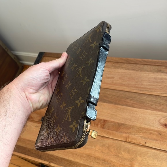 Louis Vuitton Travel Documents Case. - Picture 5 of 16
